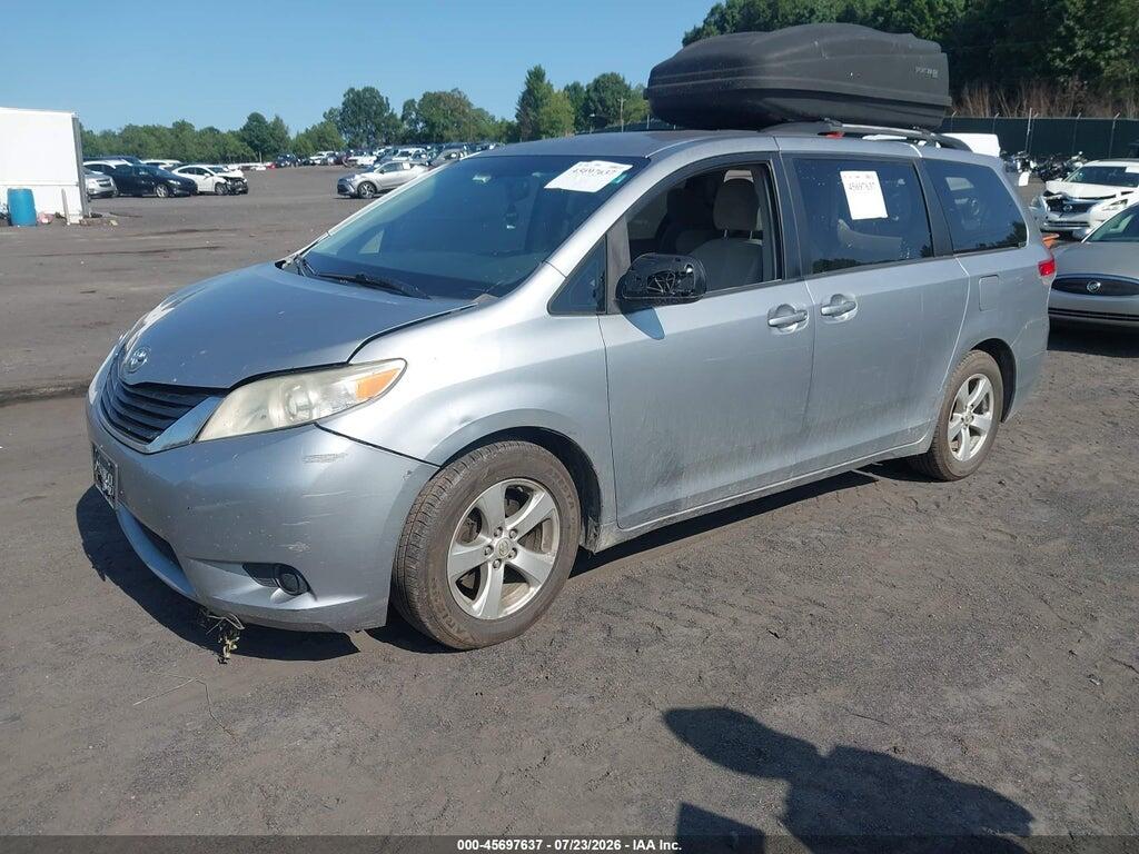 5TDKK3DC3DS403109 2013 TOYOTA SIENNA photo no. 2