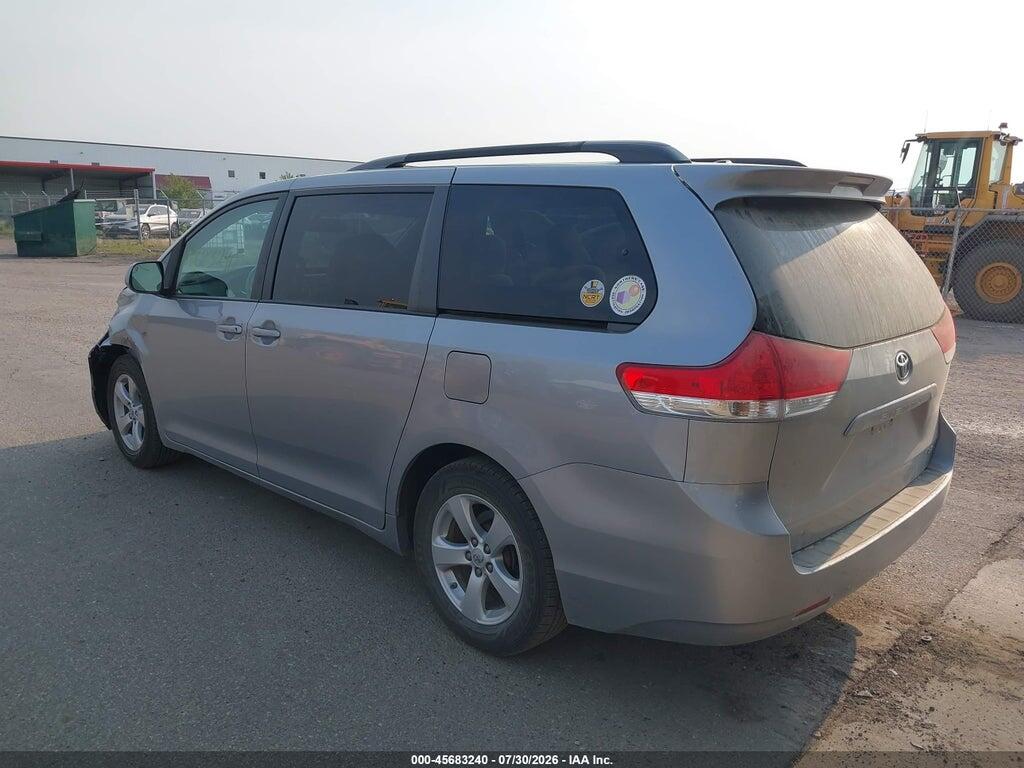 5TDKK3DC5DS303142 2013 TOYOTA SIENNA photo no. 3