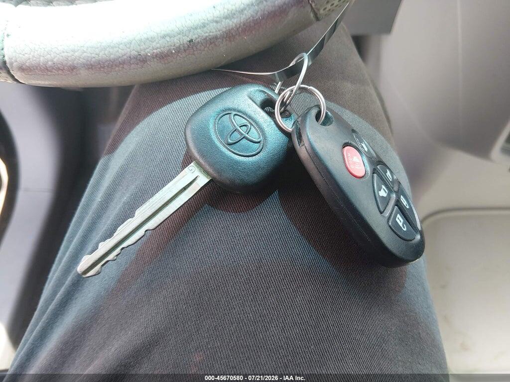 5TDXK3DC8DS348520 2013 TOYOTA SIENNA photo no. 11