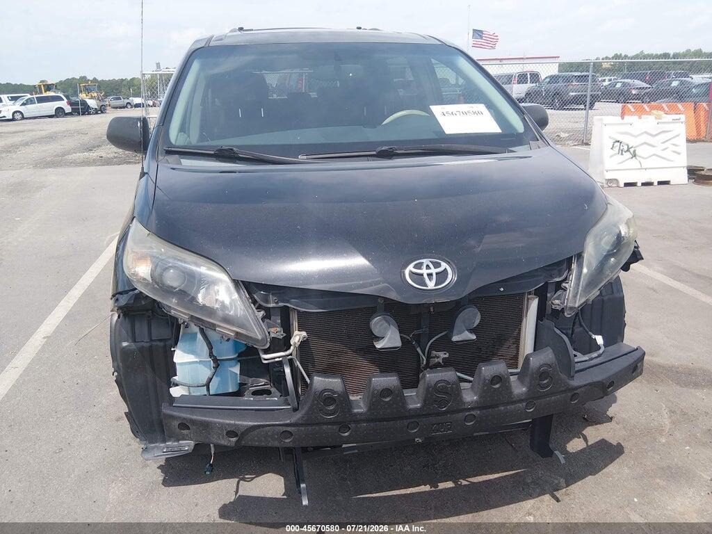 5TDXK3DC8DS348520 2013 TOYOTA SIENNA photo no. 6