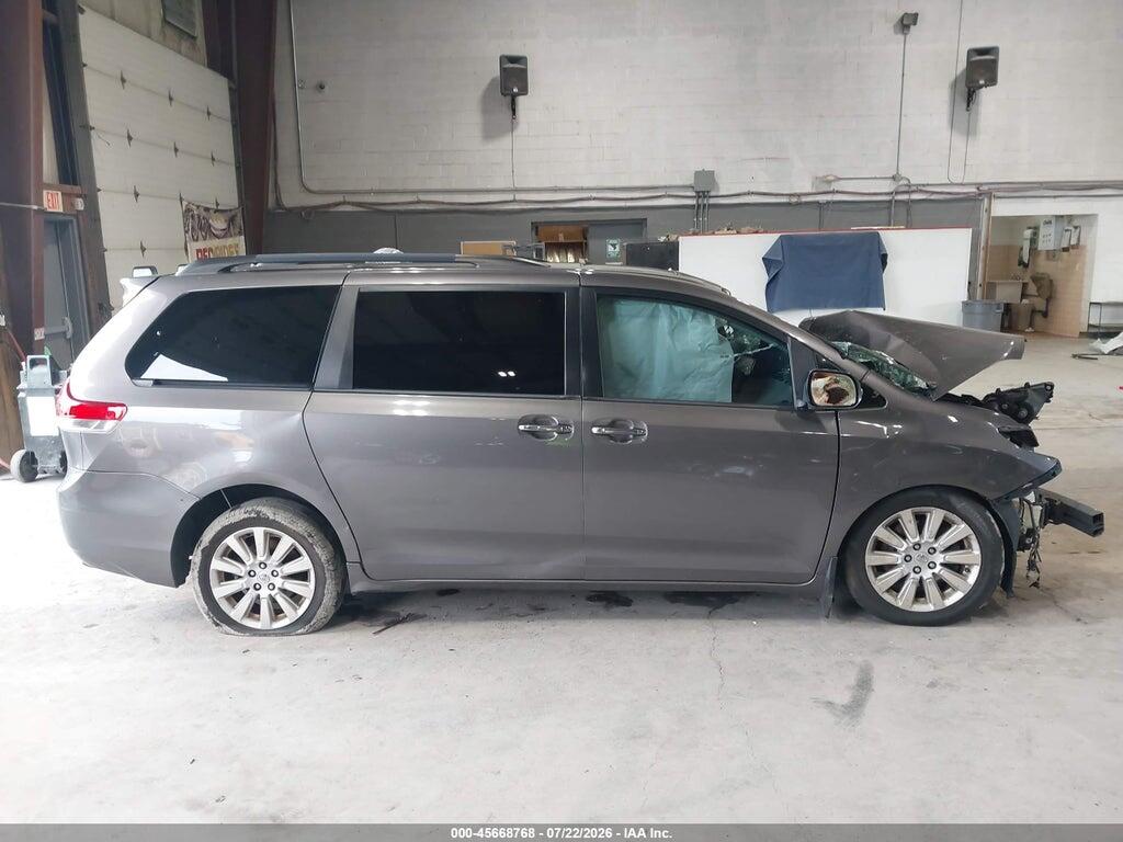 5TDDK3DC2DS056736 2013 TOYOTA SIENNA photo no. 12