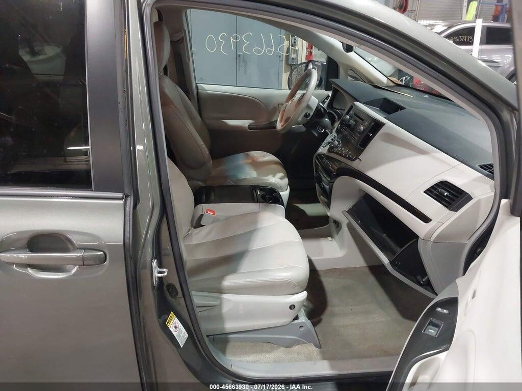 5TDKK3DC5DS325870 2013 TOYOTA SIENNA photo no. 5