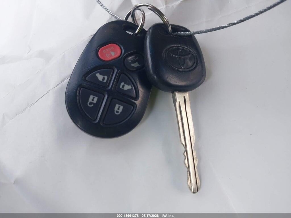 5TDDK3DC1DS068151 2013 TOYOTA SIENNA photo no. 11