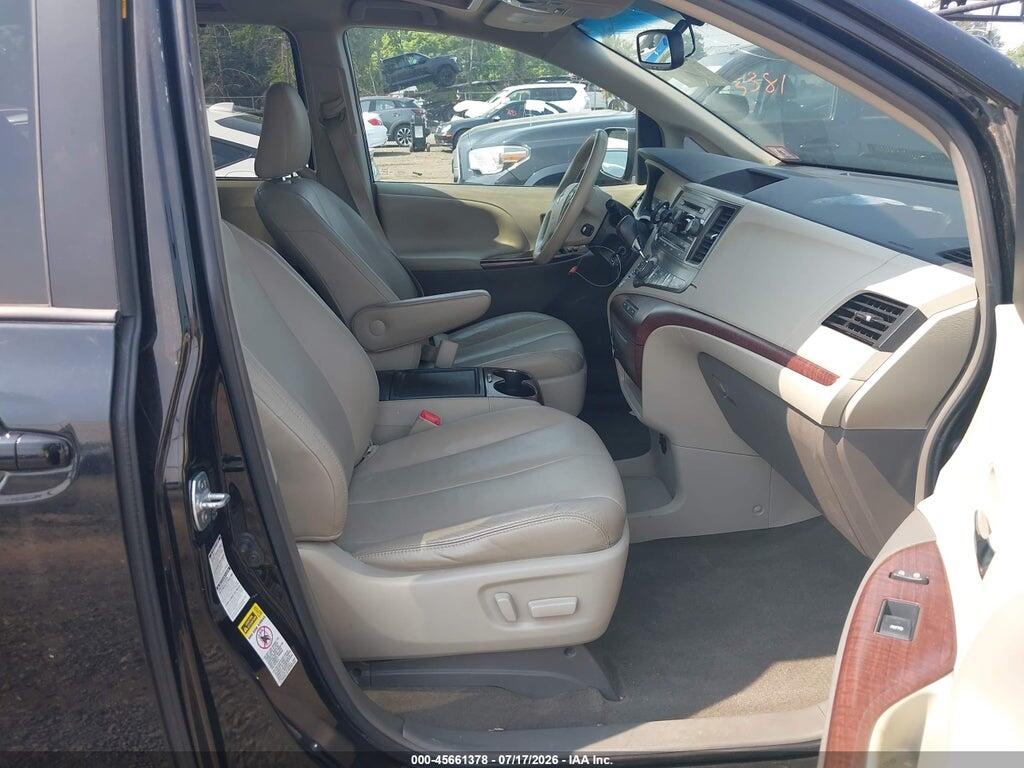 5TDDK3DC1DS068151 2013 TOYOTA SIENNA photo no. 5