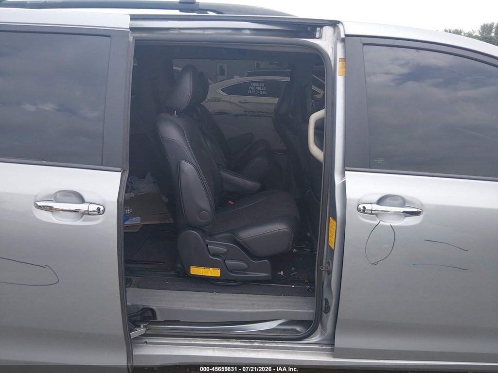 5TDXK3DC7DS373909 2013 TOYOTA SIENNA photo no. 8