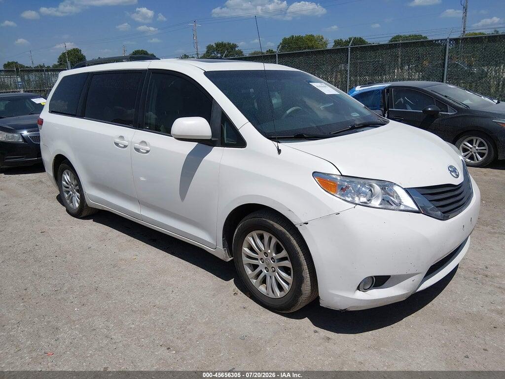 5TDYK3DC8DS325341 2013 TOYOTA SIENNA photo no. 1