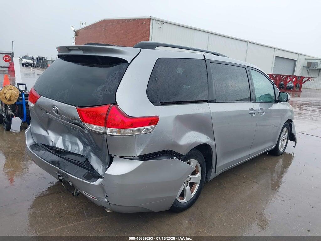 5TDKK3DCXDS336461 2013 TOYOTA SIENNA photo no. 4
