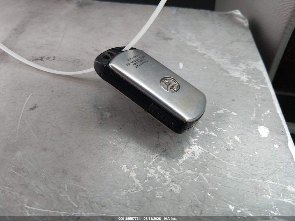 5TDYK3DC8DS397155 2013 TOYOTA SIENNA photo no. 11