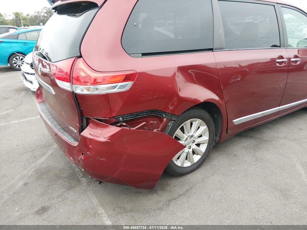 5TDYK3DC8DS397155 2013 TOYOTA SIENNA photo no. 6