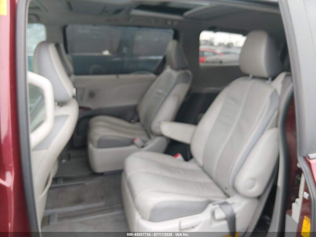 5TDYK3DC8DS397155 2013 TOYOTA SIENNA photo no. 8