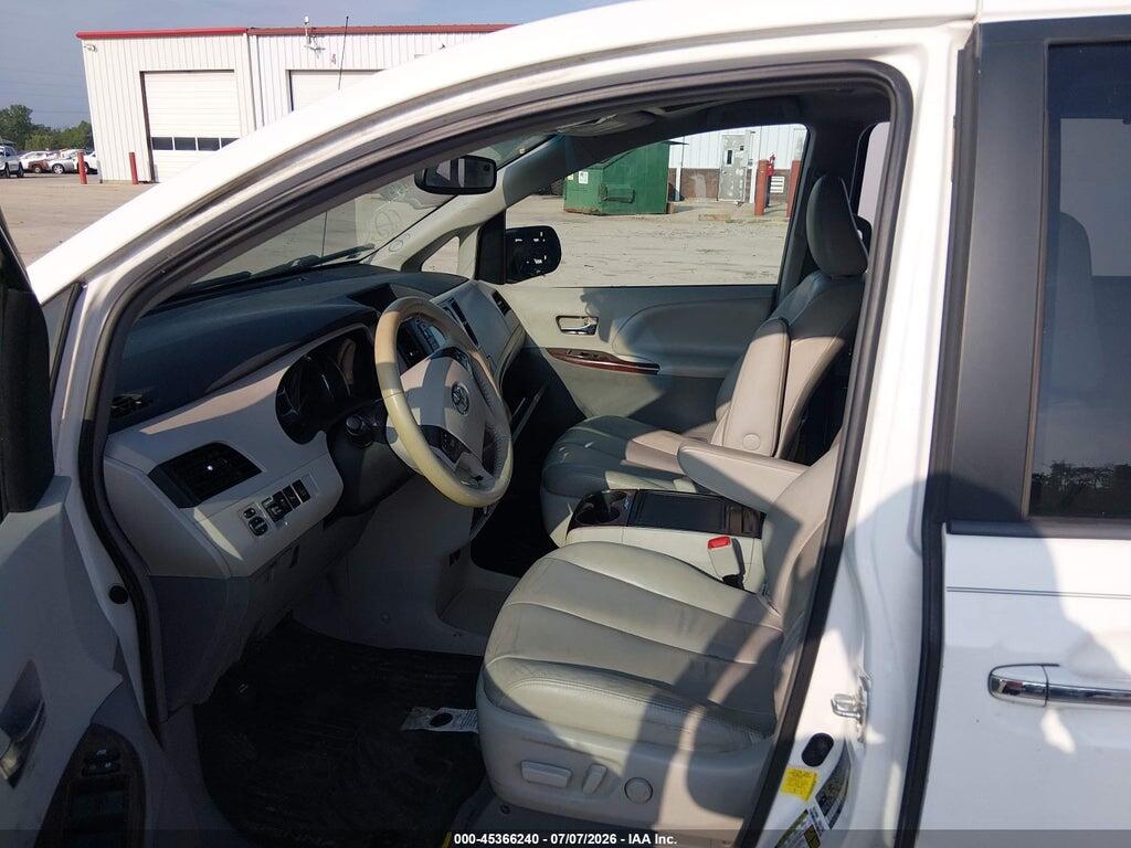 5TDYK3DC6DF287088 2013 TOYOTA SIENNA photo no. 5