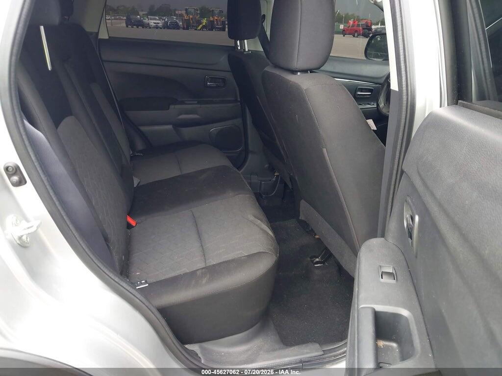 JA4AR3AU0LU025663 2020 MITSUBISHI OUTLANDER SPORT photo no. 8