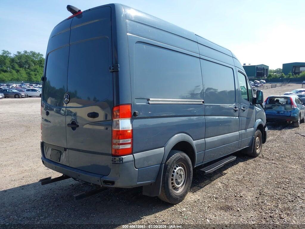 WD3PE7CDXJP647080 2018 MERCEDES-BENZ SPRINTER 2500 photo no. 4