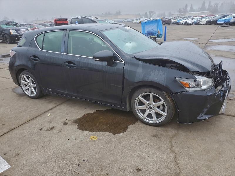 2017 LEXUS CT 200H — Фото 4 из 12