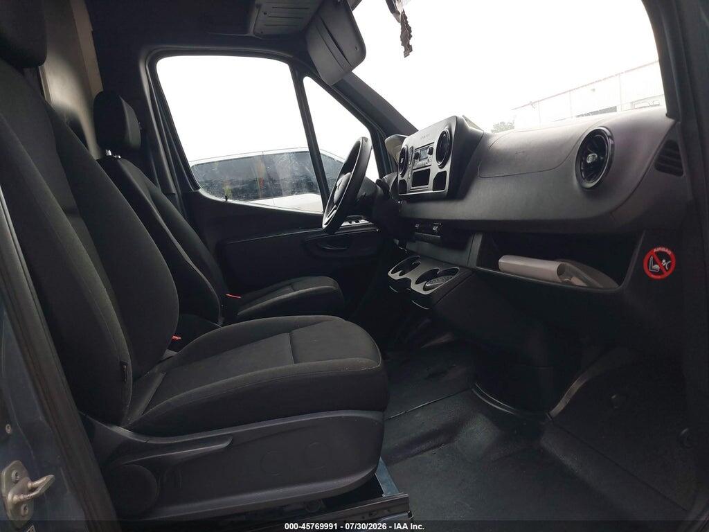 WD4PF0CD4KT004460 2019 MERCEDES-BENZ SPRINTER 2500 photo no. 5