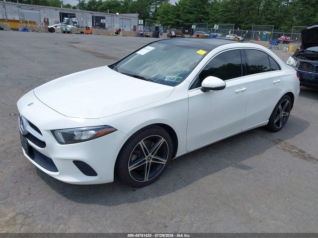 WDD3G4FB0KW010543 2019 MERCEDES-BENZ A 220 photo no. 2