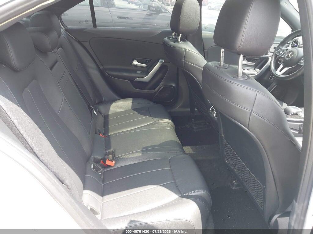 WDD3G4FB0KW010543 2019 MERCEDES-BENZ A 220 photo no. 8