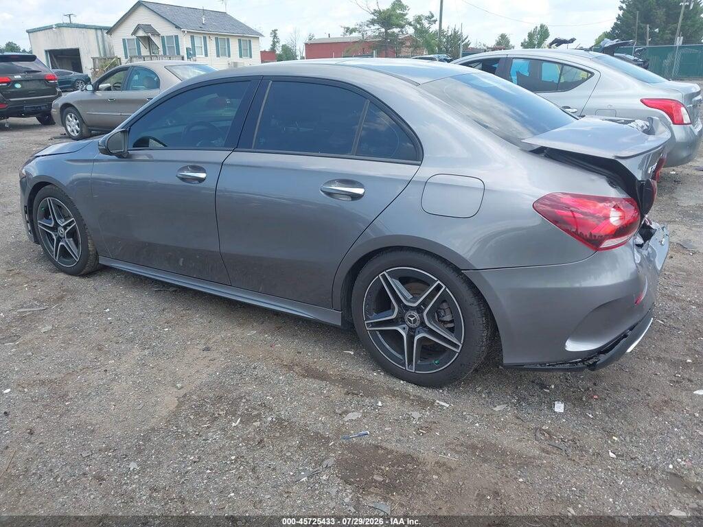 WDD3G4FB7KW002455 2019 MERCEDES-BENZ A 220 photo no. 3