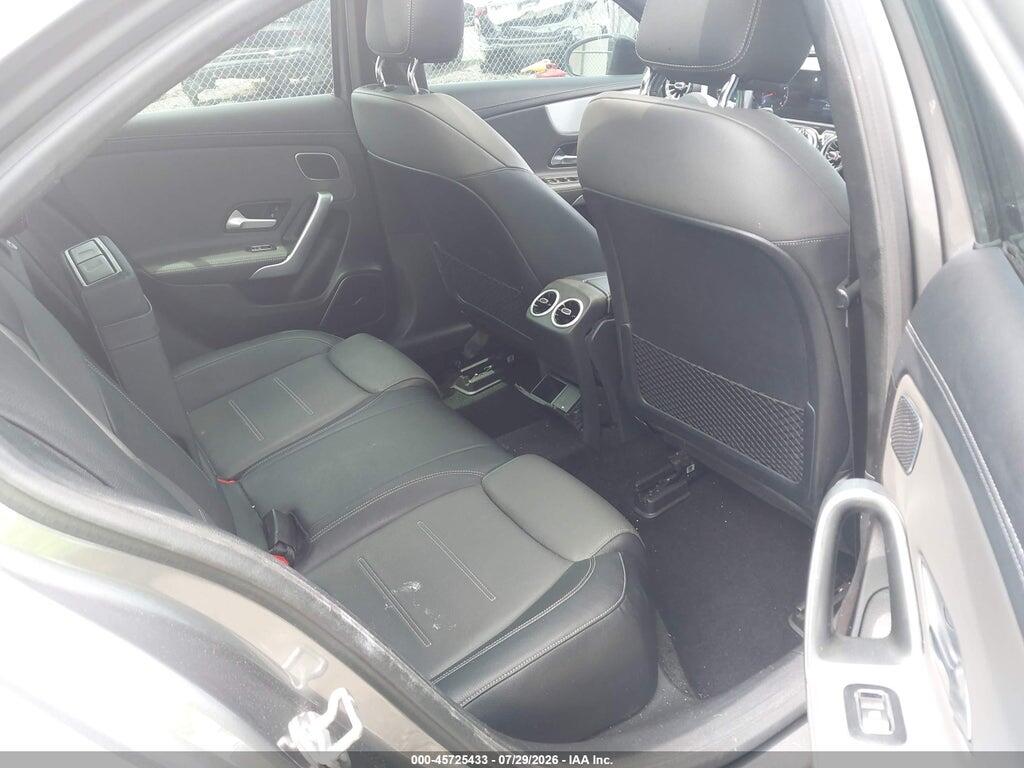 WDD3G4FB7KW002455 2019 MERCEDES-BENZ A 220 photo no. 8