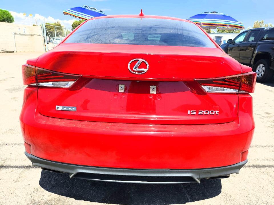 2017 LEXUS IS — Фото 6 из 12