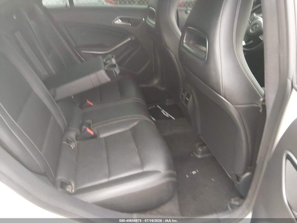 WDDSJ4EB9JN533935 2018 MERCEDES-BENZ CLA 250 photo no. 8