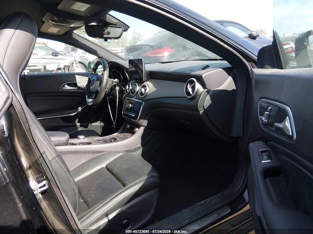 WDDSJ4EB8KN699137 2019 MERCEDES-BENZ CLA 250 photo no. 5