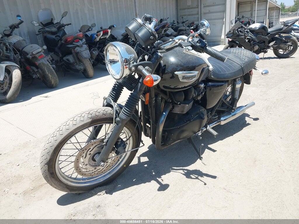 SMT910K14DT571880 2013 TRIUMPH MOTORCYCLE BONNEVILLE photo no. 2