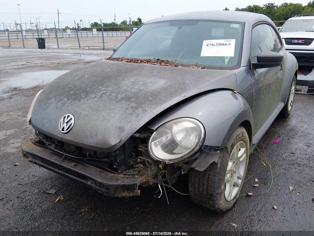 3VWFP7AT9DM654292 2013 VOLKSWAGEN BEETLE photo no. 2