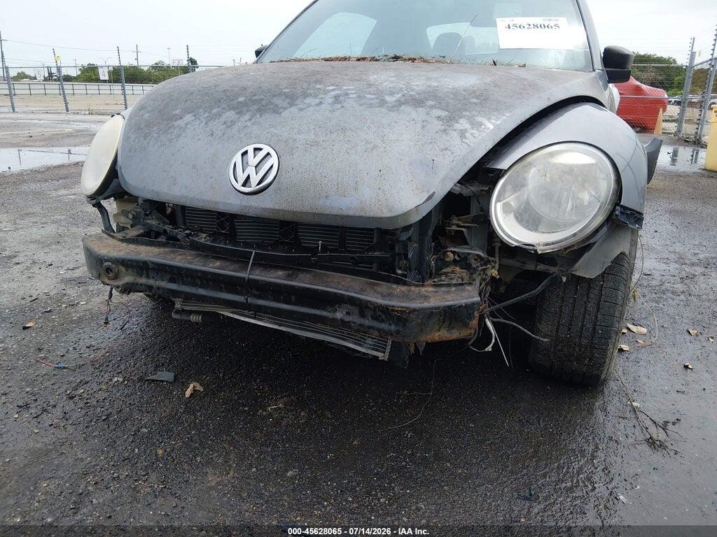 3VWFP7AT9DM654292 2013 VOLKSWAGEN BEETLE photo no. 6