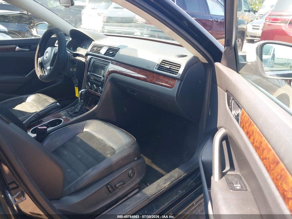 1VWCH7A38DC043087 2013 VOLKSWAGEN PASSAT photo no. 5