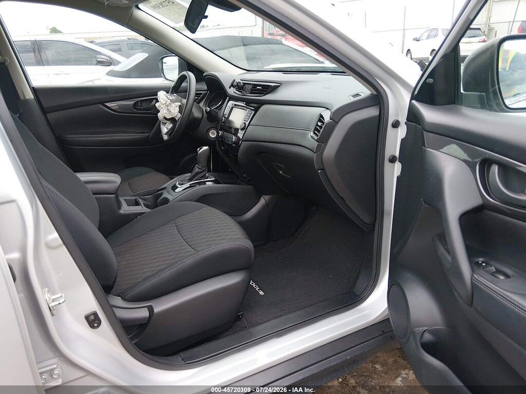 5N1AT2MTXLC760933 2020 NISSAN ROGUE photo no. 5