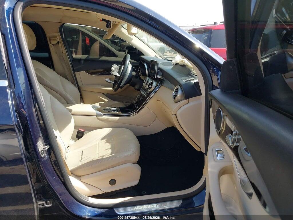 WDC0G4KB2KF563255 2019 MERCEDES-BENZ GLC 300 photo no. 5