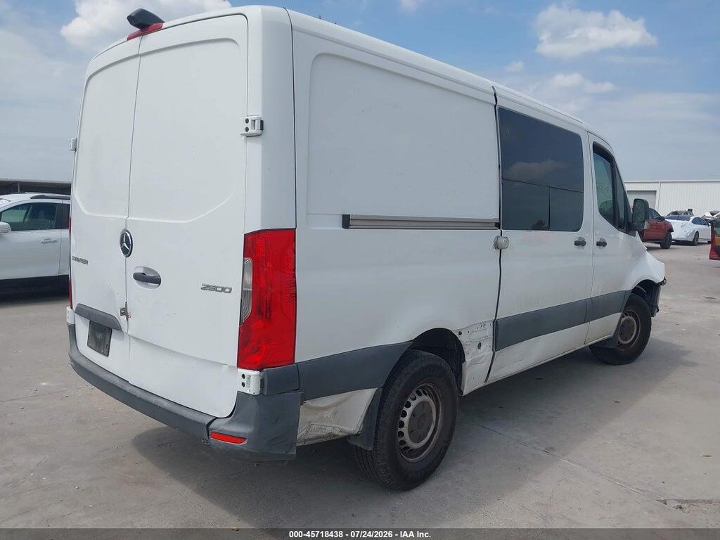 WD4PF0CD4KP096758 2019 MERCEDES-BENZ SPRINTER 2500 photo no. 4