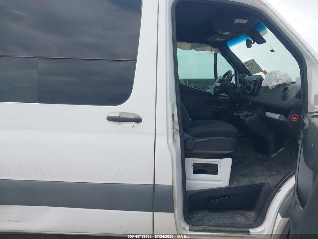 WD4PF0CD4KP096758 2019 MERCEDES-BENZ SPRINTER 2500 photo no. 5