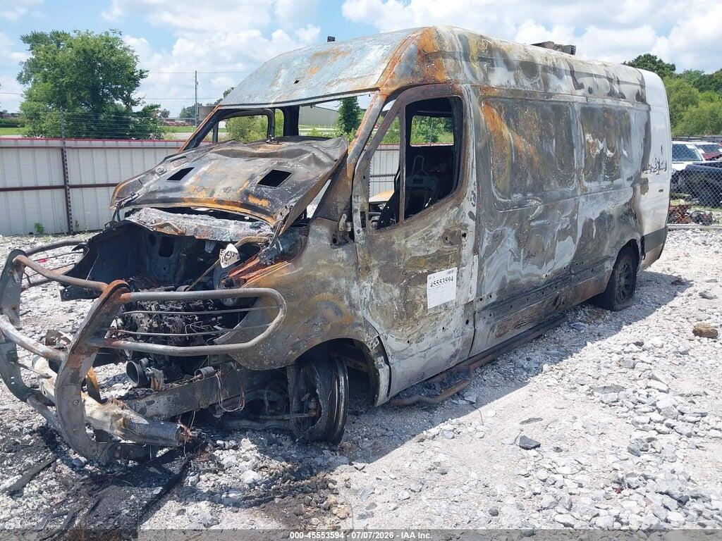 WD3PF1CD1KP085081 2019 MERCEDES-BENZ SPRINTER 2500 photo no. 2