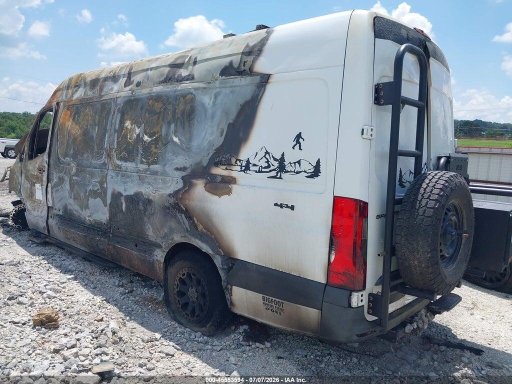 WD3PF1CD1KP085081 2019 MERCEDES-BENZ SPRINTER 2500 photo no. 3