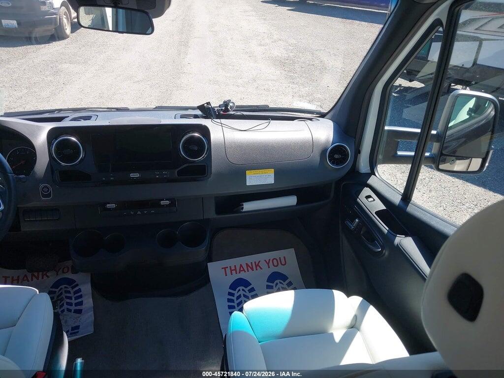WDAPF4CD6KN029532 2019 MERCEDES-BENZ SPRINTER 4500 photo no. 5