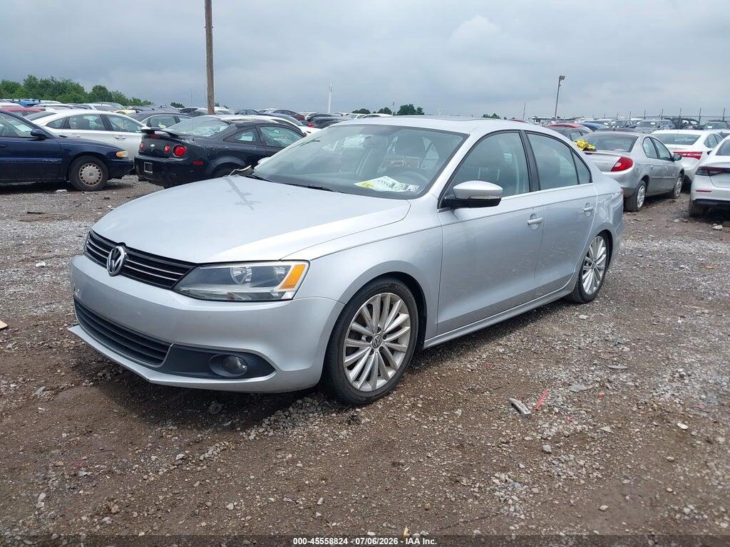 3VWLP7AJ9DM276993 2013 VOLKSWAGEN JETTA photo no. 2