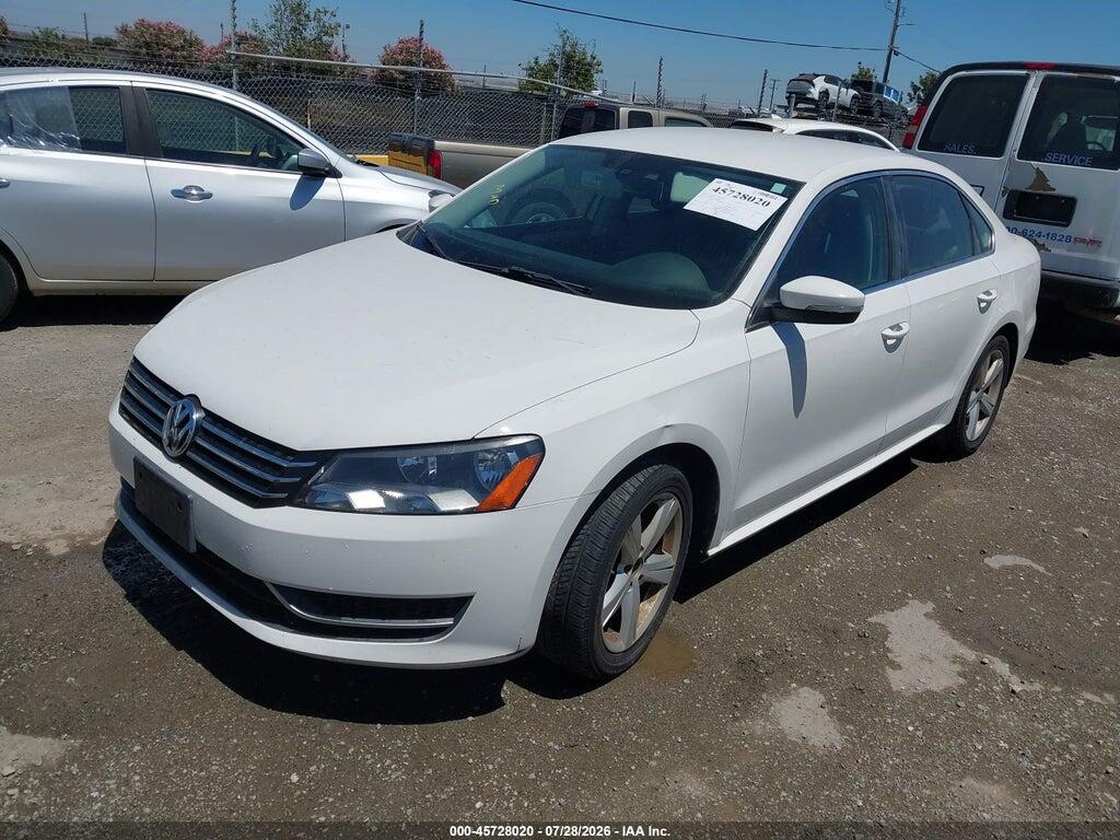 1VWBP7A31DC044452 2013 VOLKSWAGEN PASSAT photo no. 2