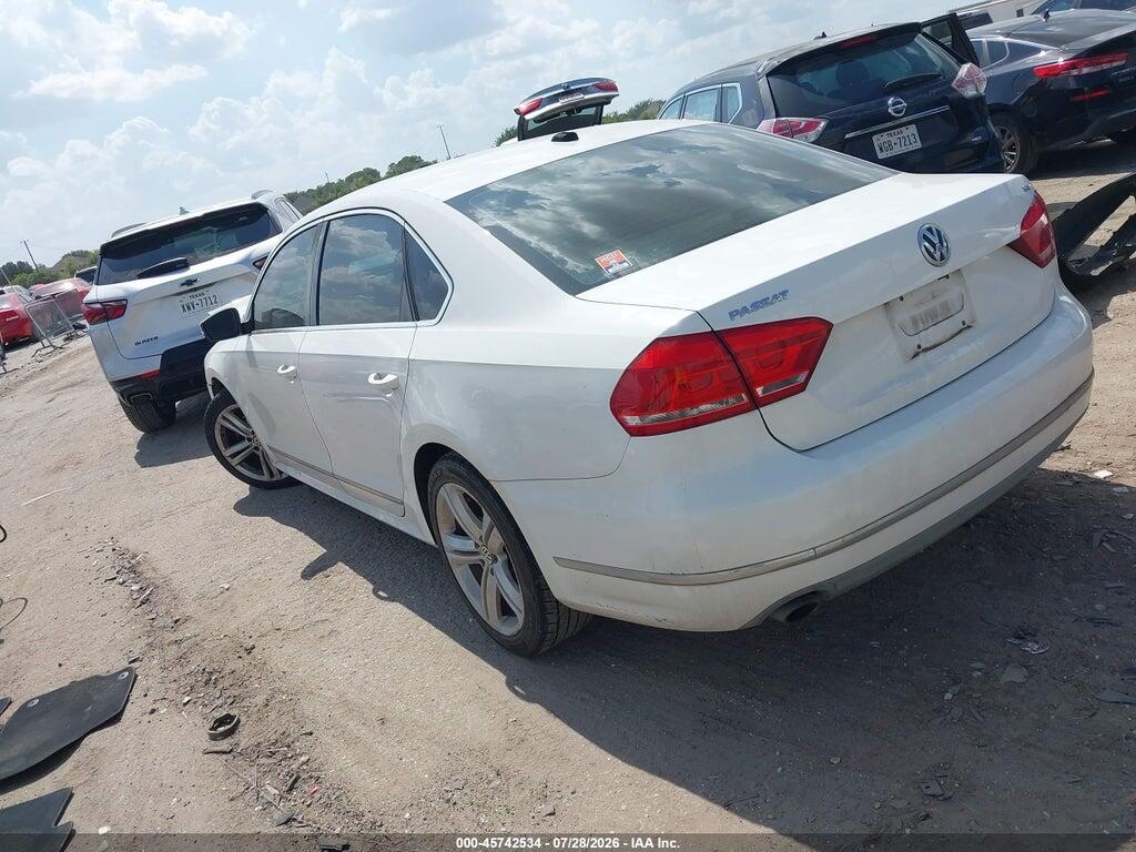 1VWCH7A33DC021529 2013 VOLKSWAGEN PASSAT photo no. 3