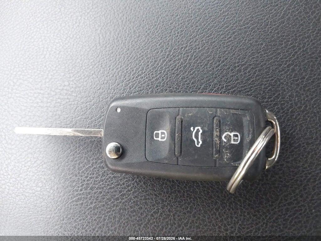 1VWBP7A37DC131272 2013 VOLKSWAGEN PASSAT photo no. 11