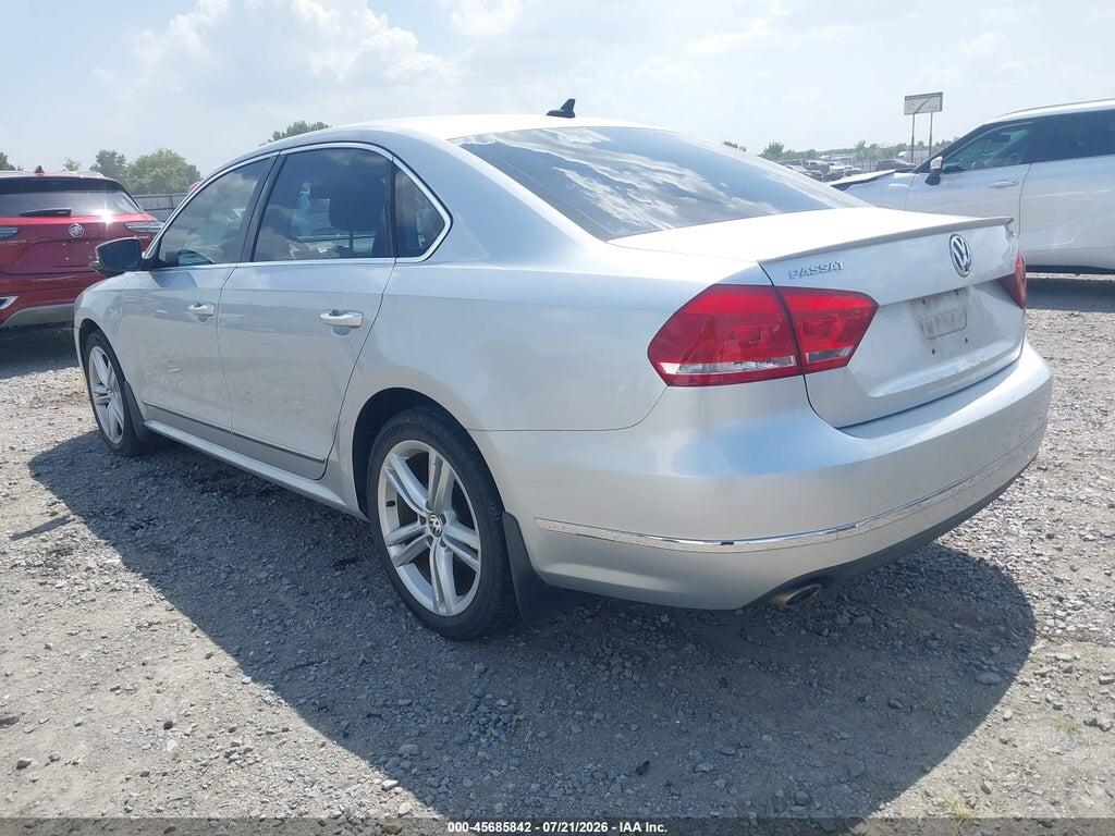 1VWCN7A32DC137359 2013 VOLKSWAGEN PASSAT photo no. 3
