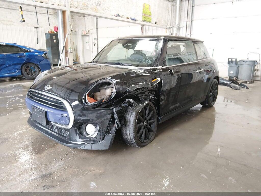 WMWXP5C54J2G63527 2018 MINI HARDTOP photo no. 2