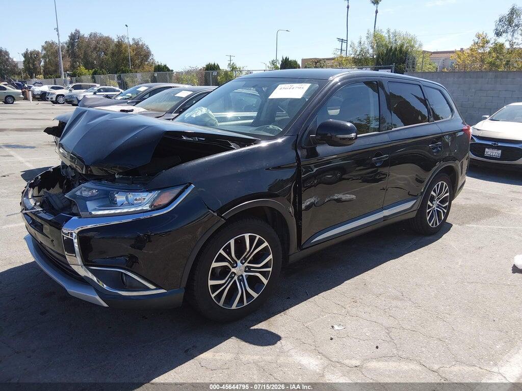 JA4AD3A39JZ042497 2018 MITSUBISHI OUTLANDER photo no. 2