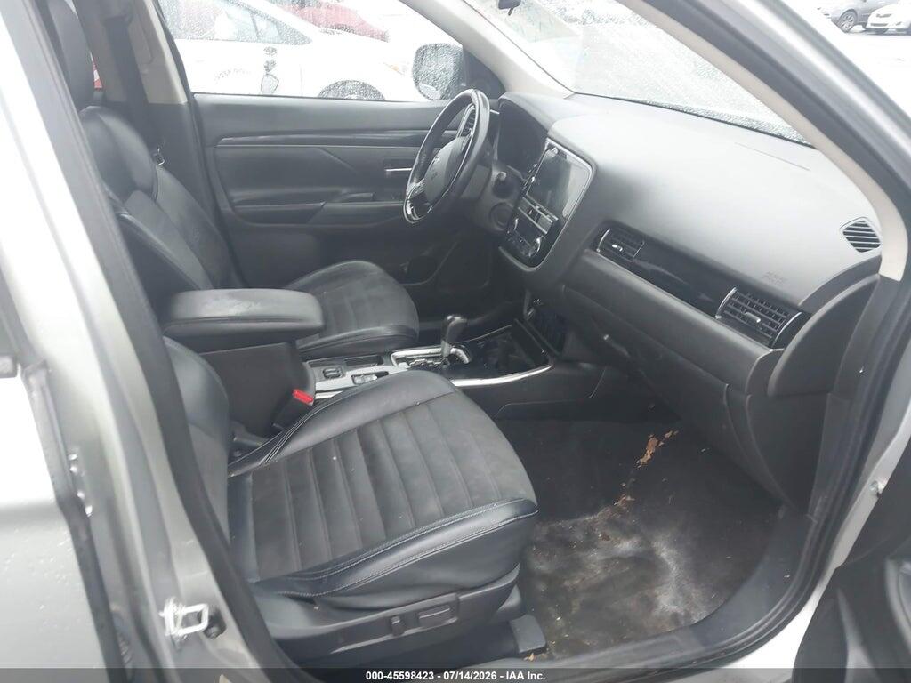 JA4AD3A34KZ043820 2019 MITSUBISHI OUTLANDER photo no. 5