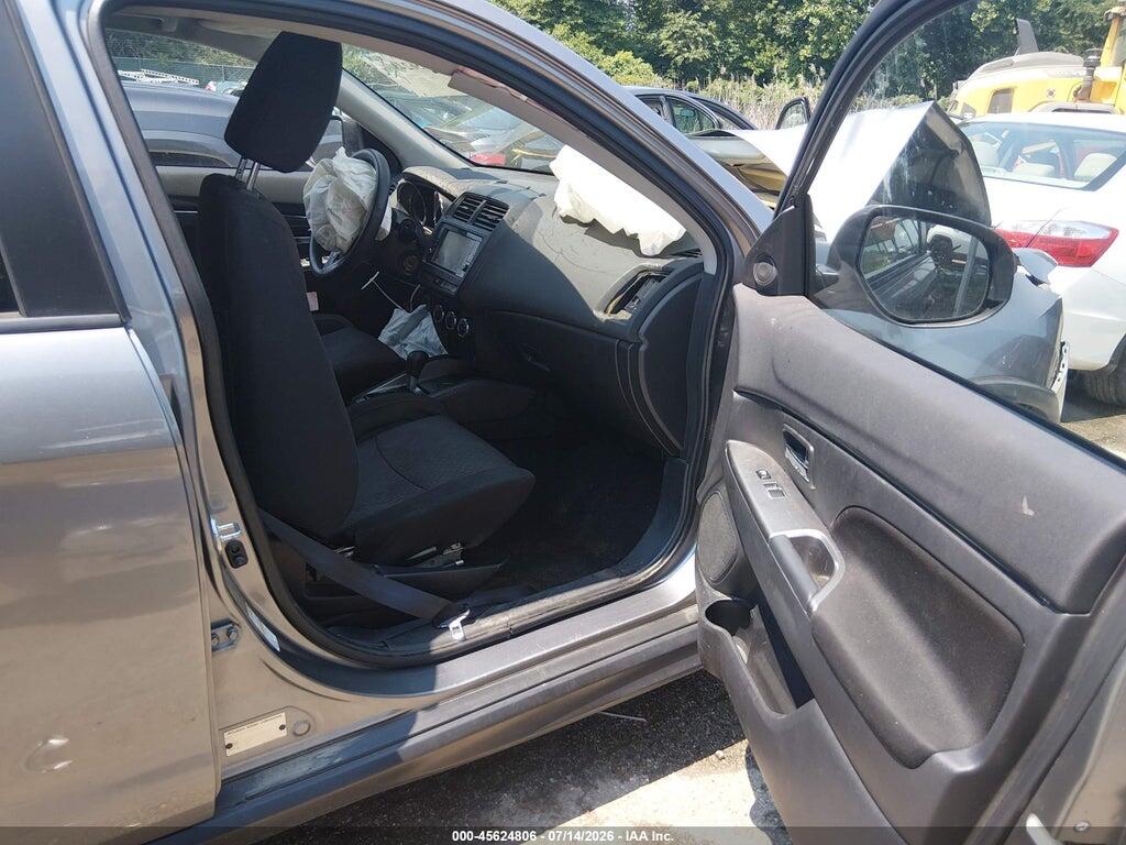 JA4AP3AU2KU033381 2019 MITSUBISHI OUTLANDER SPORT photo no. 5