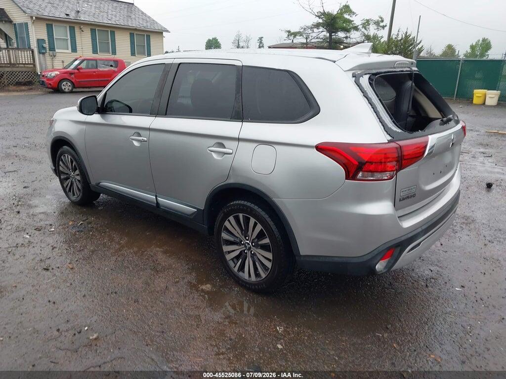 JA4AZ3A35KZ043519 2019 MITSUBISHI OUTLANDER photo no. 3