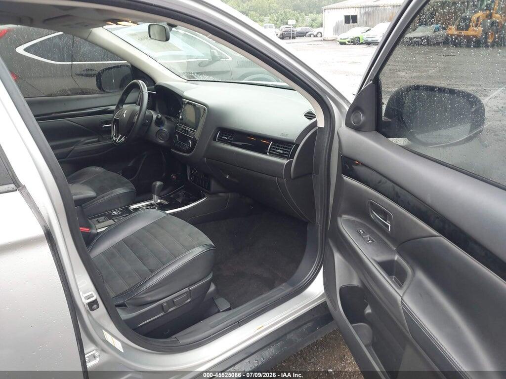 JA4AZ3A35KZ043519 2019 MITSUBISHI OUTLANDER photo no. 5