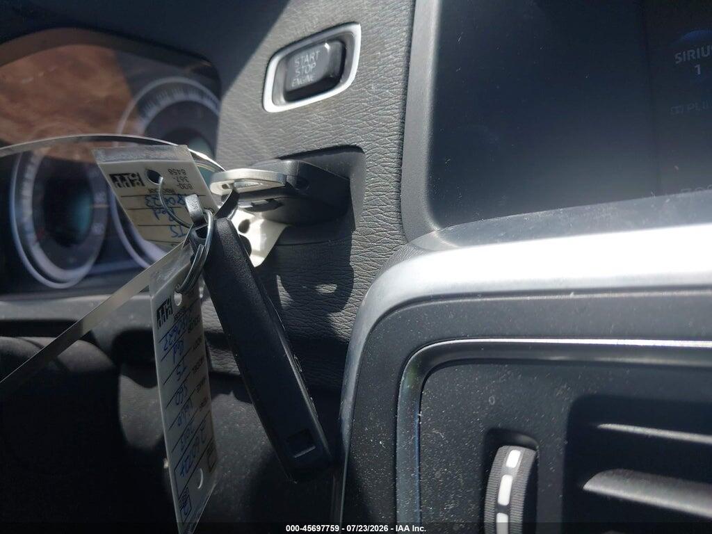 YV1612FS1D2180623 2013 VOLVO S60 photo no. 11