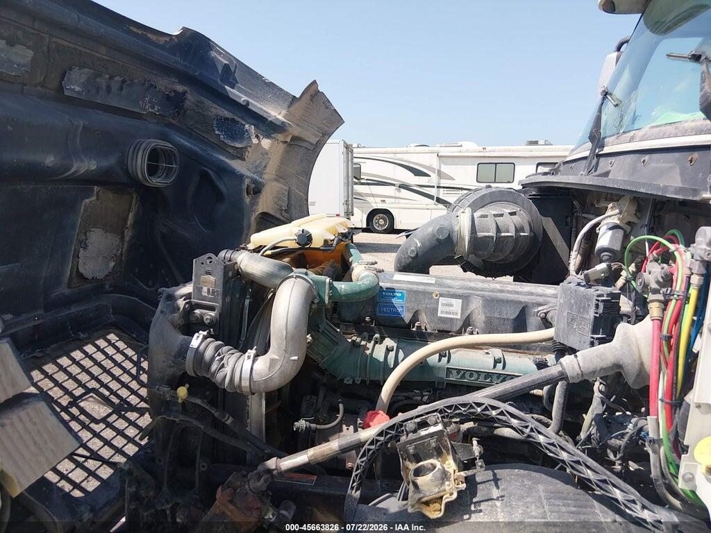 4V4NC9EJ1DN148268 2013 VOLVO VN*ORS photo no. 9